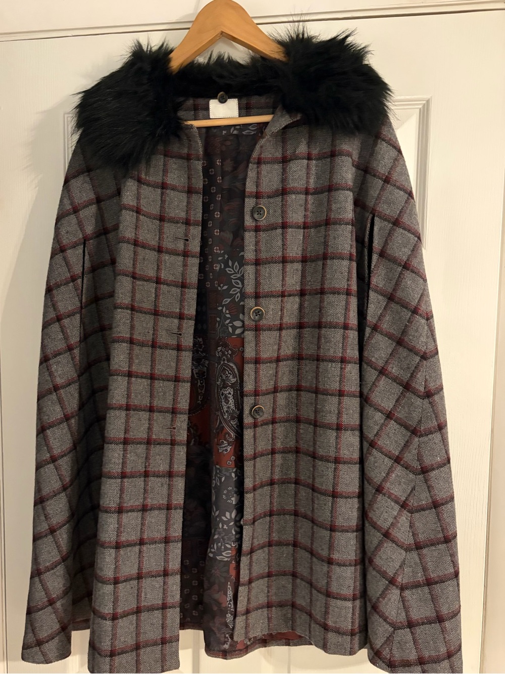 Womans Plaid Cape with removable fur collar
